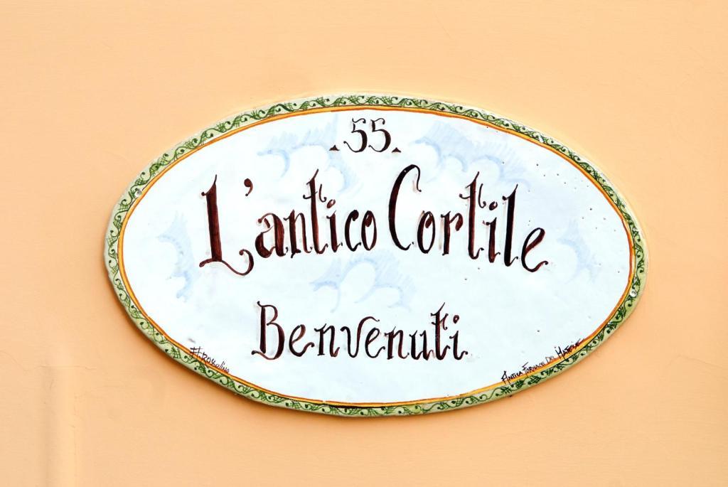 Hôtel L' Antico Cortile à Caserte Extérieur photo